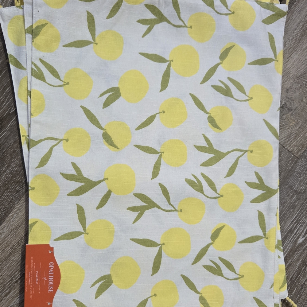 Opalhouse Lemon and Leaf Print Placemat